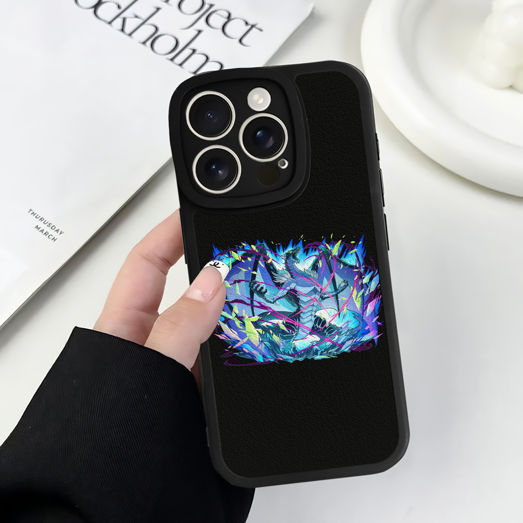 （画像用） 転スラ Regarding Reincarnated to Slime 【iPhone 16シリーズ対応】シリコンスマホケース（レザー調） 材質：シリコン